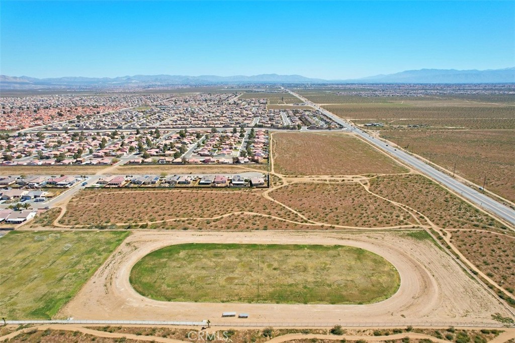 5 Palmdale Property Photo 7