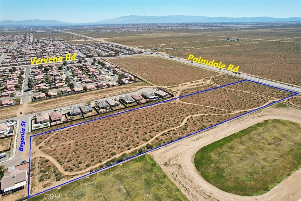 5 Palmdale Property Photo 9