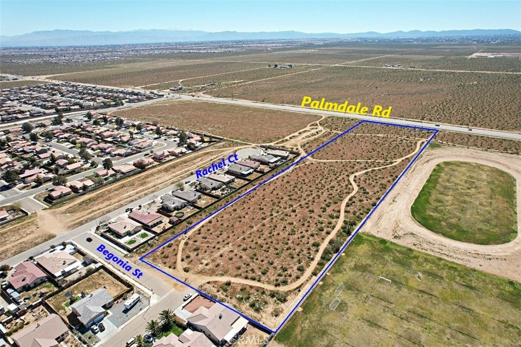 5 Palmdale Property Photo 11