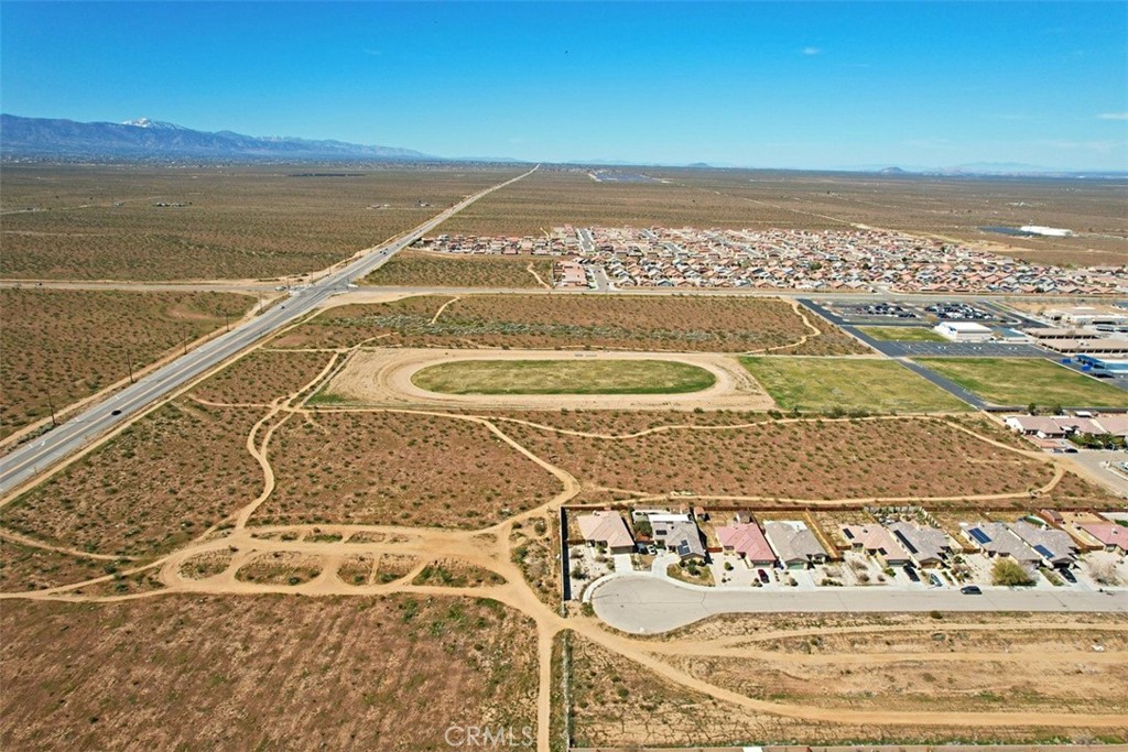 5 Palmdale Property Photo 26