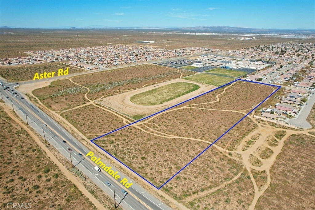 5 Palmdale Property Photo 27