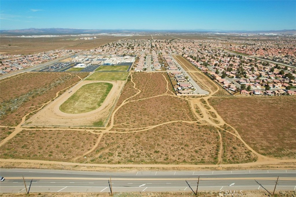 5 Palmdale Property Photo 29
