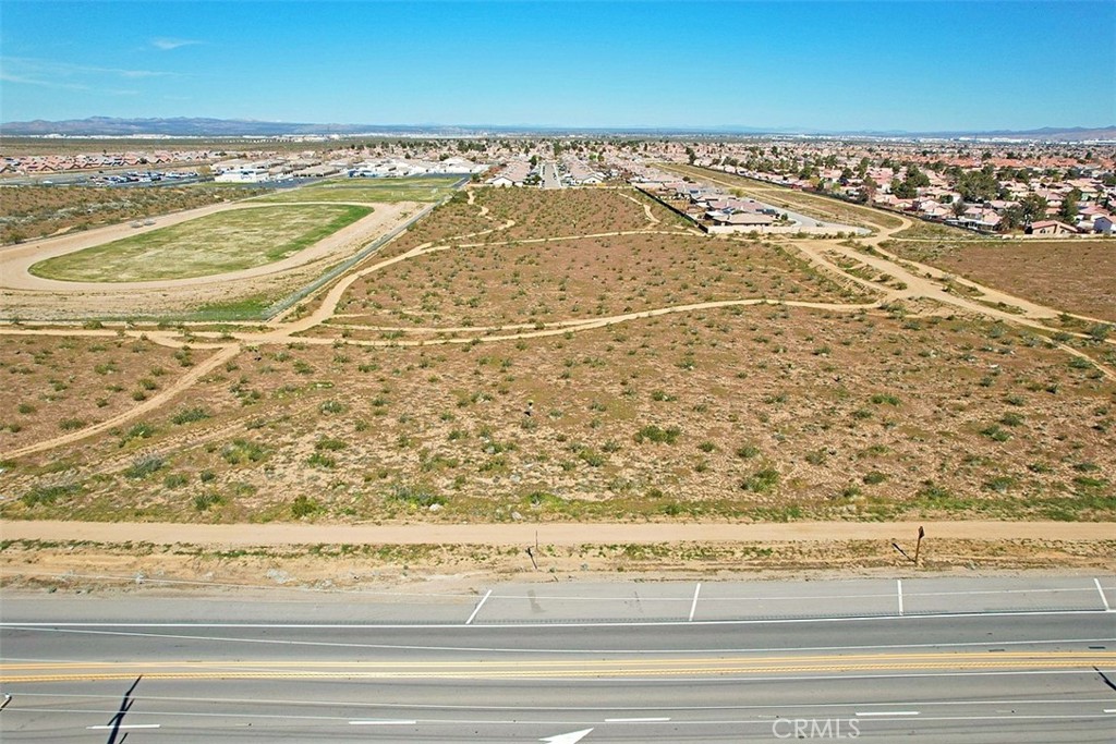 5 Palmdale Property Photo 32