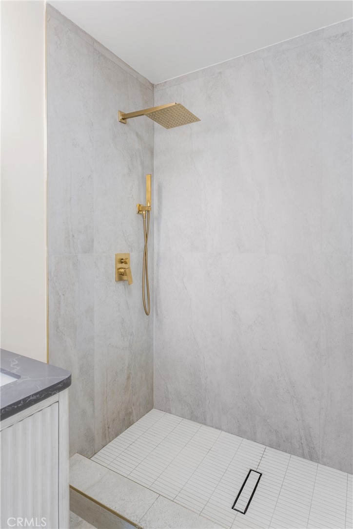 14138 Archwood Property Photo 28