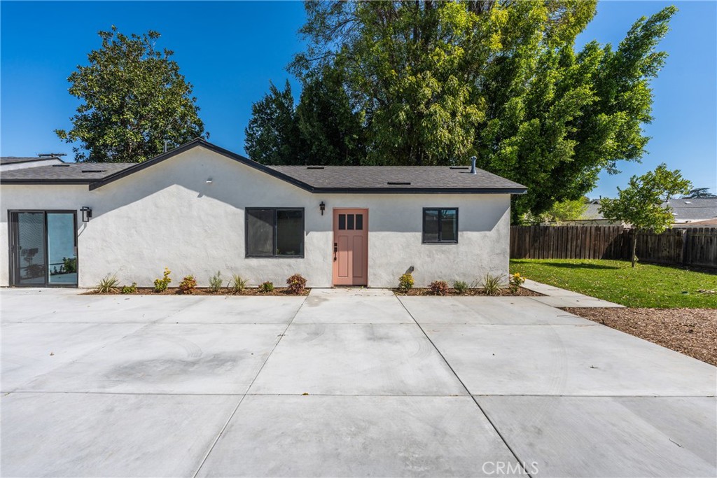 14138 Archwood Property Photo 31