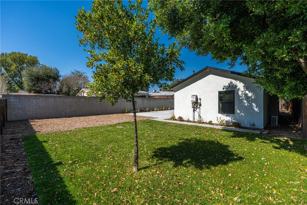 14138 Archwood Property Photo 51