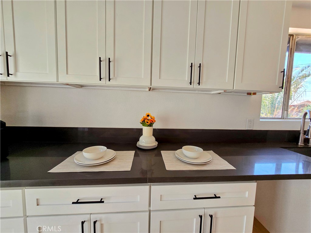 5441 Abronia Avenue Property Photo 4