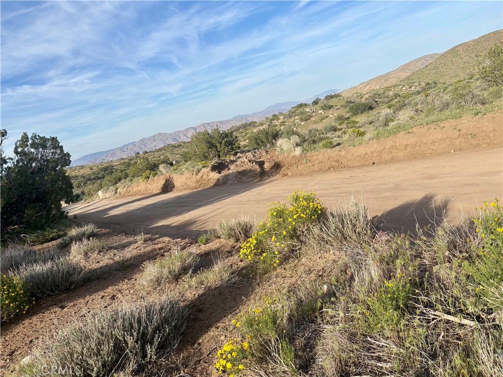 10 Bowen Ranch Road Property Photo 4