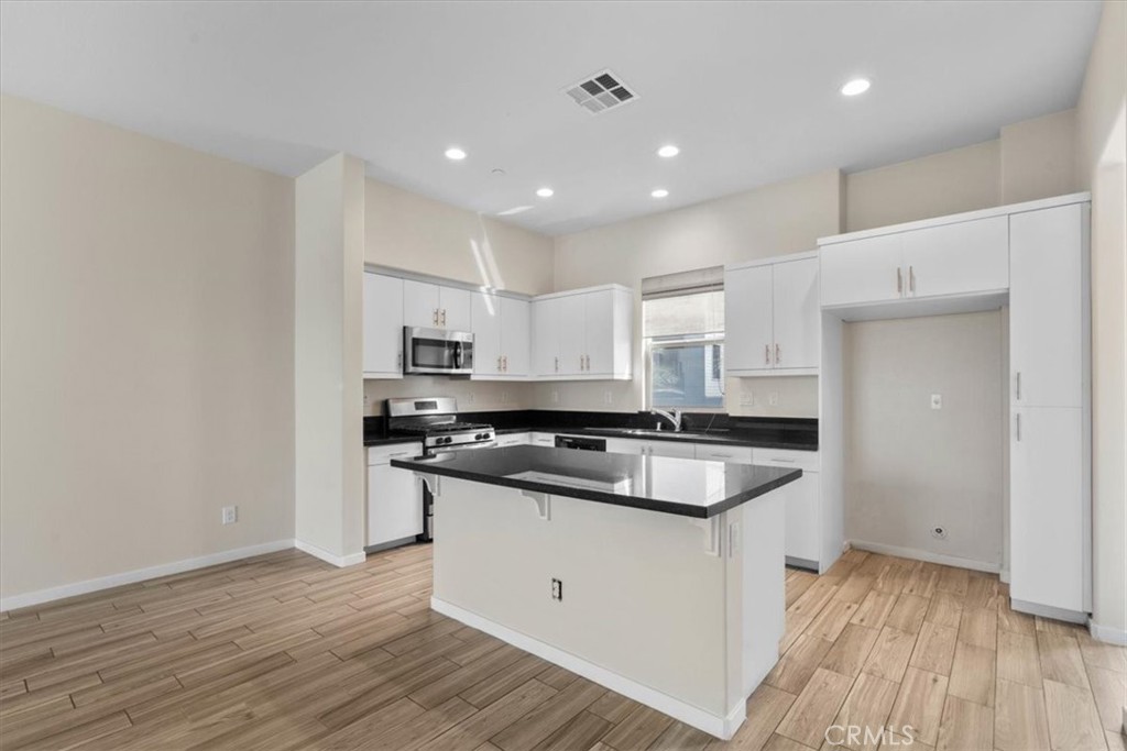 726 Central Avenue Property Photo 10