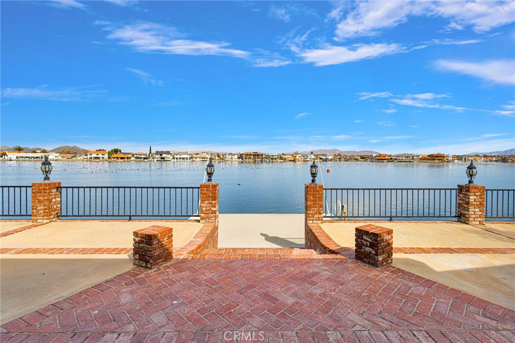 18063 Mariner Drive Property Photo 2