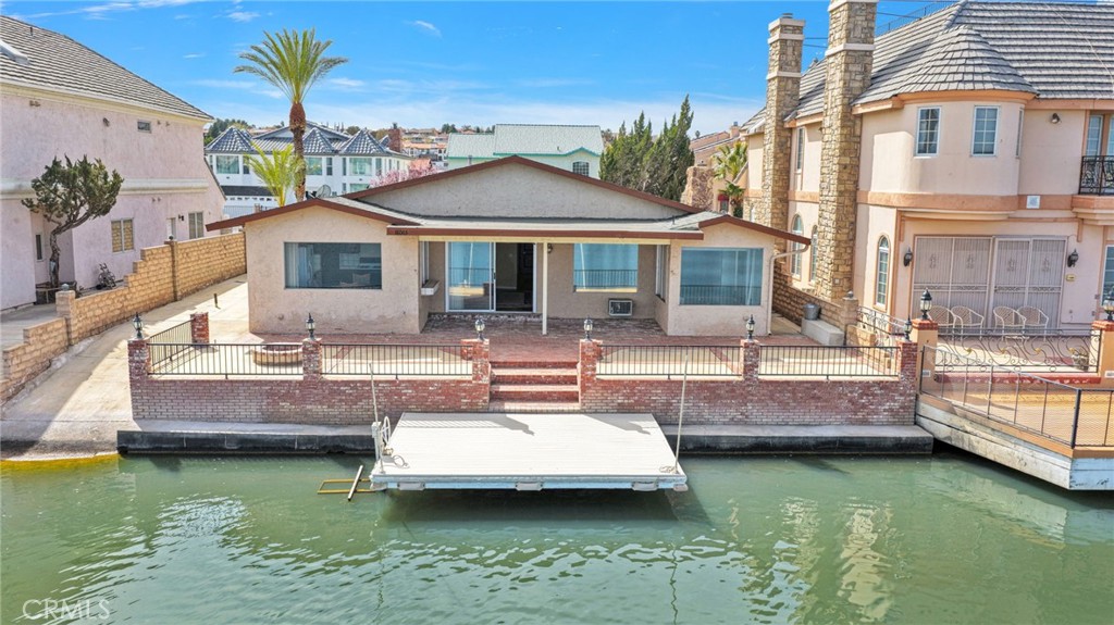 18063 Mariner Drive Property Photo 4