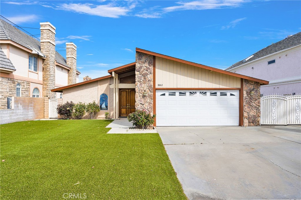 18063 Mariner Drive Property Photo 5