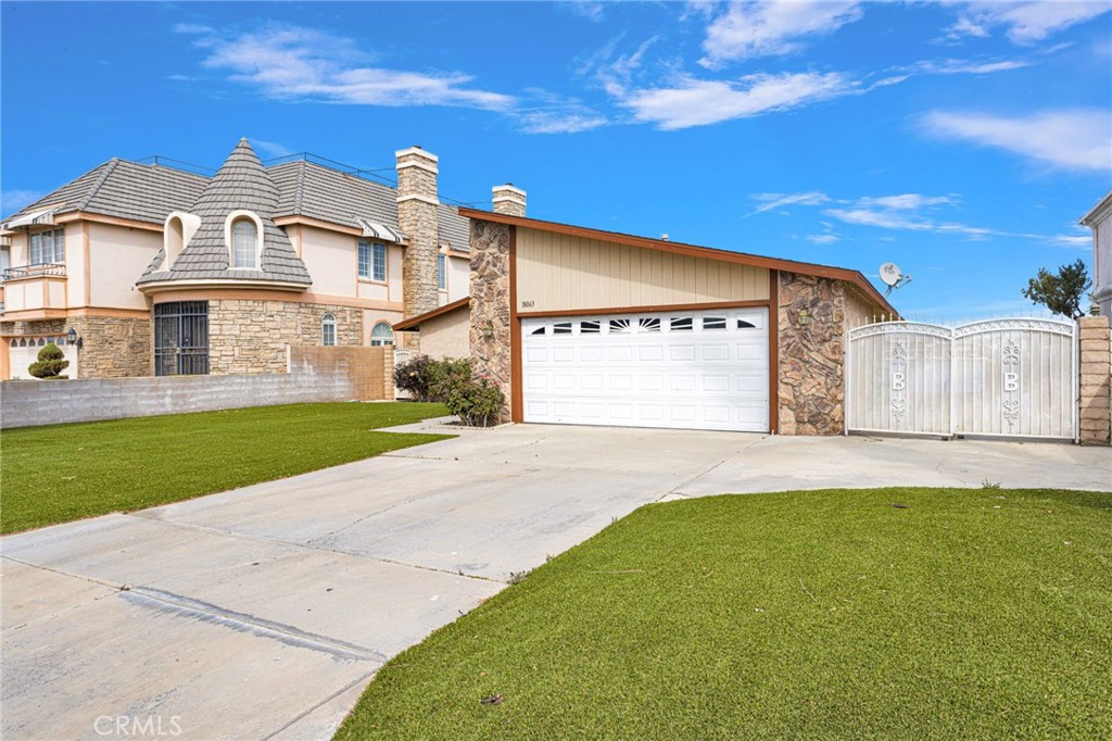 18063 Mariner Drive Property Photo 6