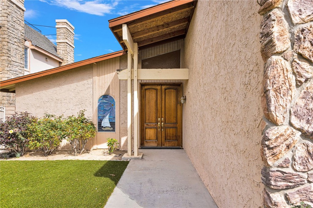 18063 Mariner Drive Property Photo 7