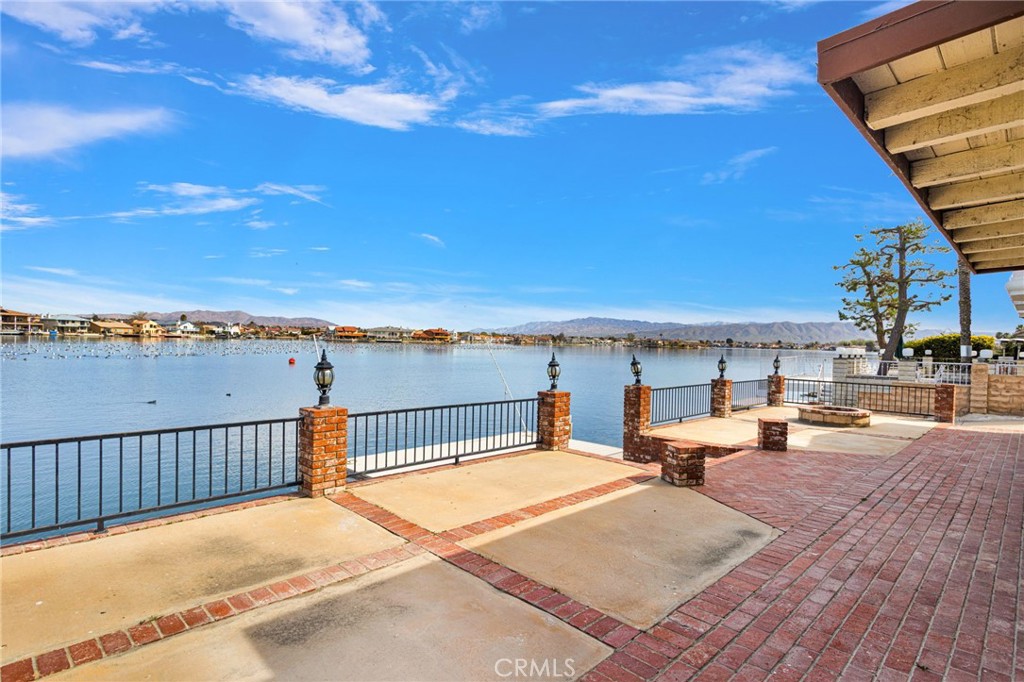 18063 Mariner Drive Property Photo 26