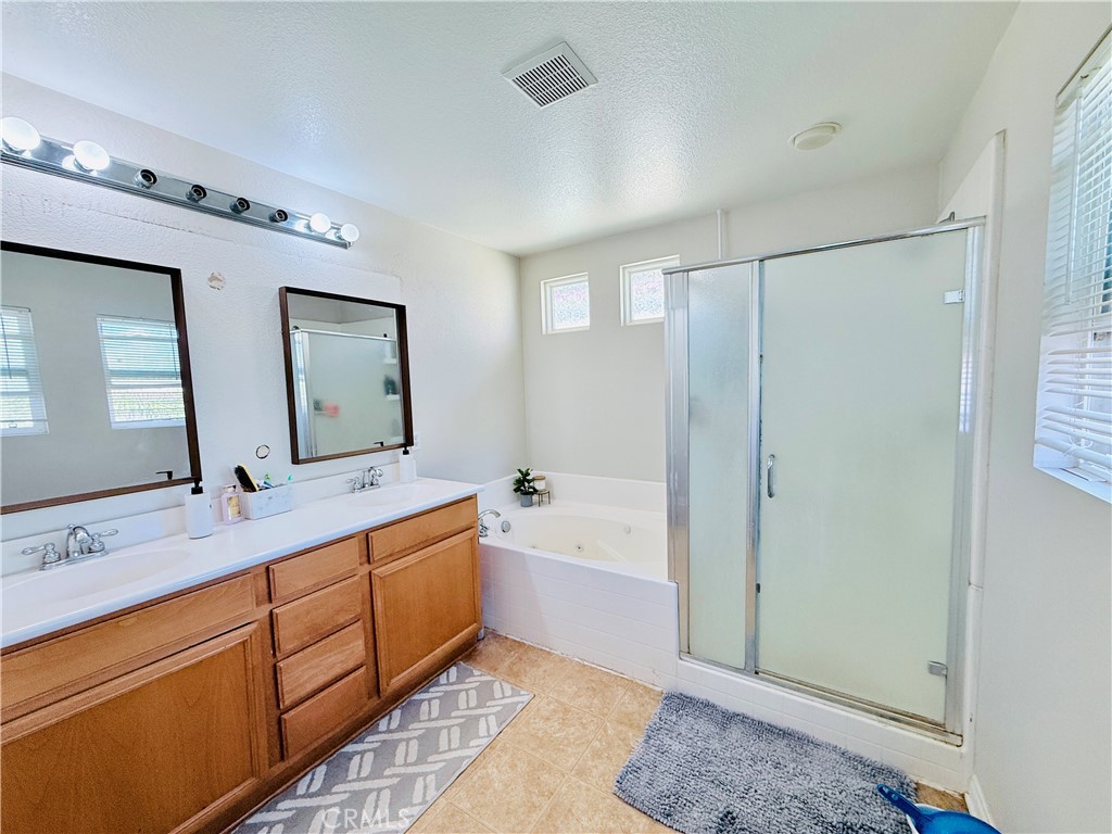 1652 Apollo Way Property Photo 4
