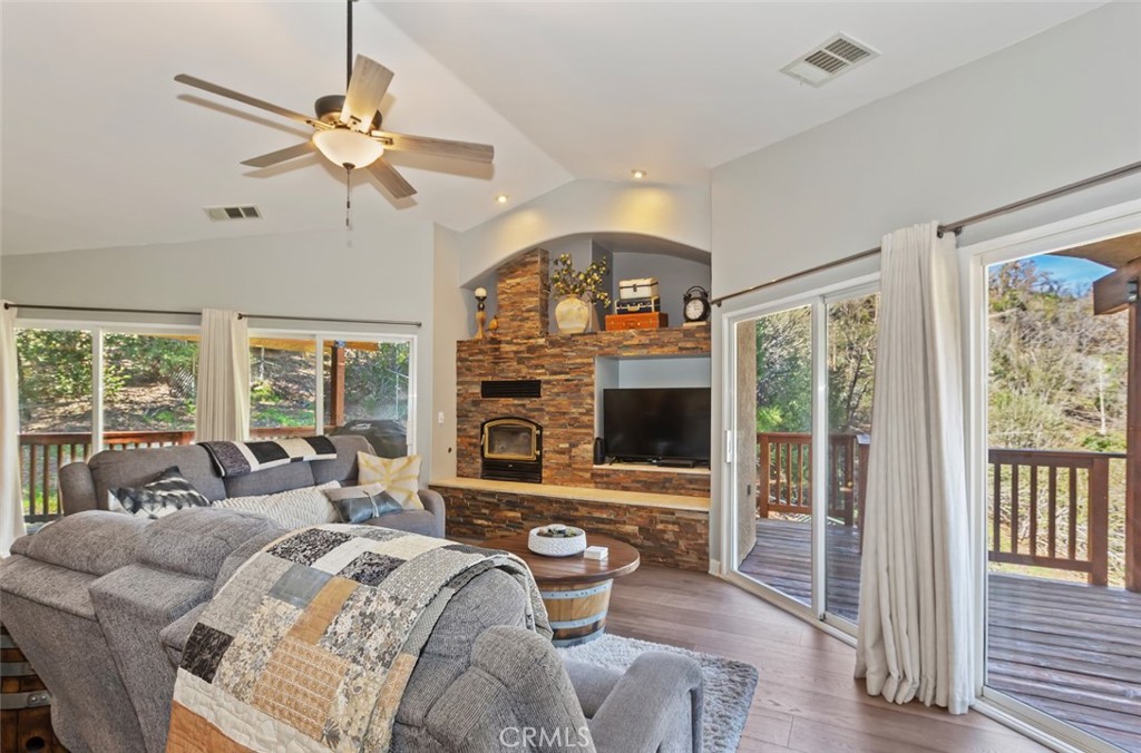 26633 Timberline Drive Property Photo 15