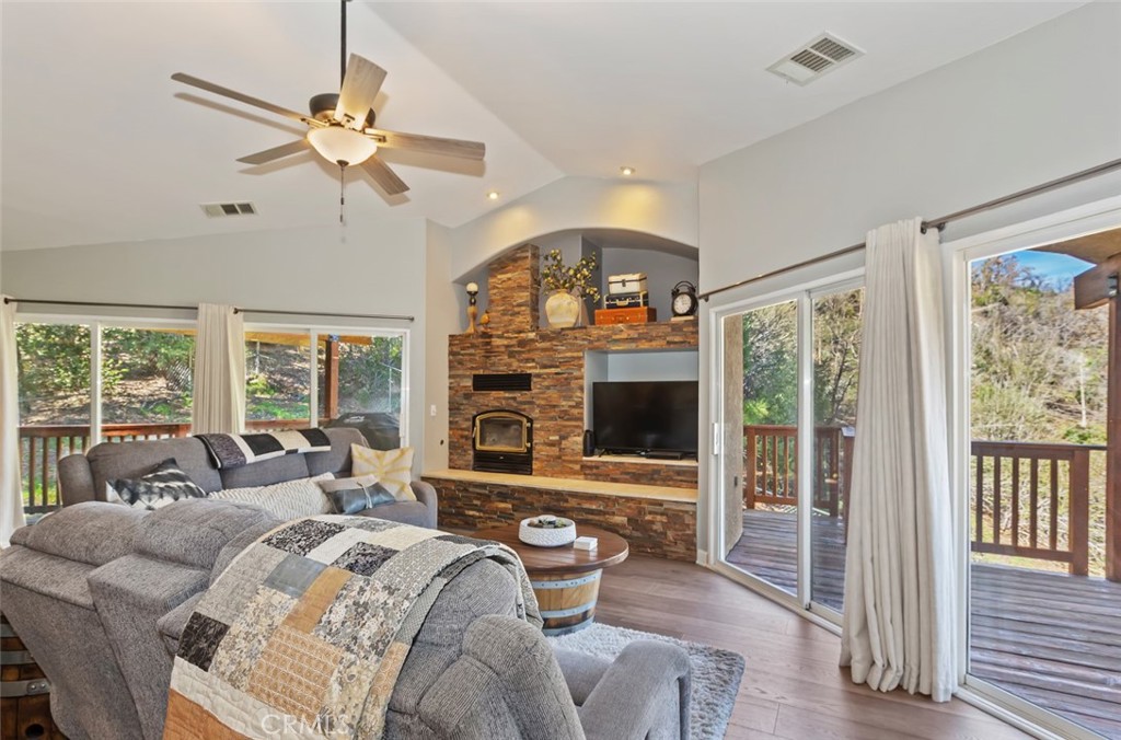26633 Timberline Drive Property Photo 17