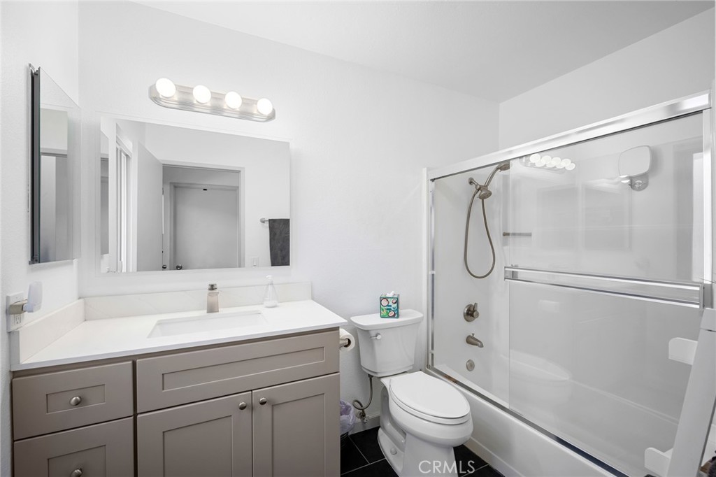 3827 W Avenue 41 Property Photo 21