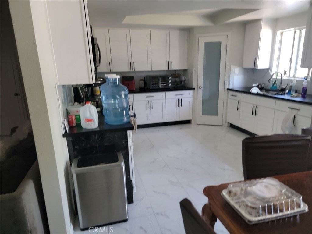 17986 Westlawn Property Photo 4
