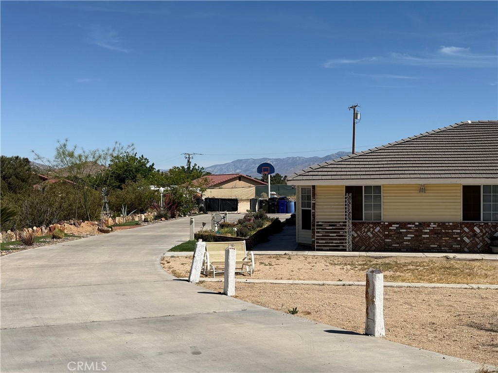 15435 Pirinda Road Property Photo 3