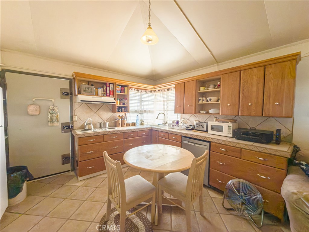 58388 Aberdeen Drive Property Photo 4