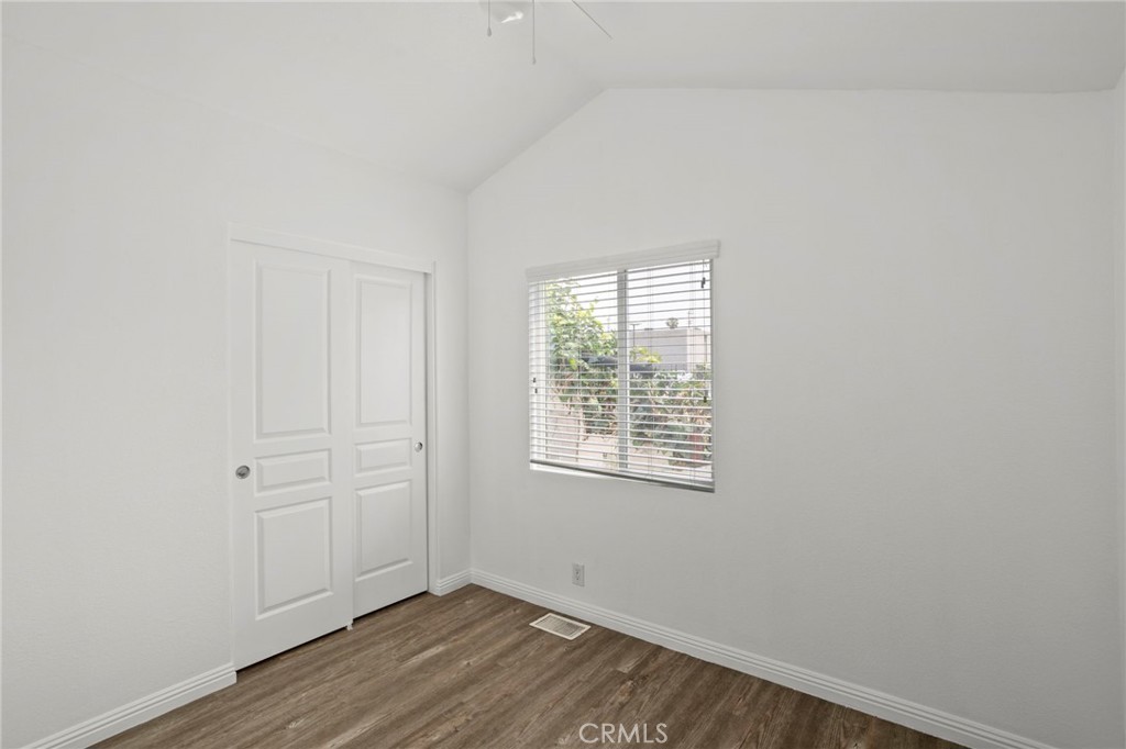 7650 Balboa Boulevard 43 Property Photo 14