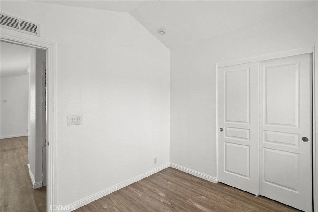 7650 Balboa Boulevard 43 Property Photo 15