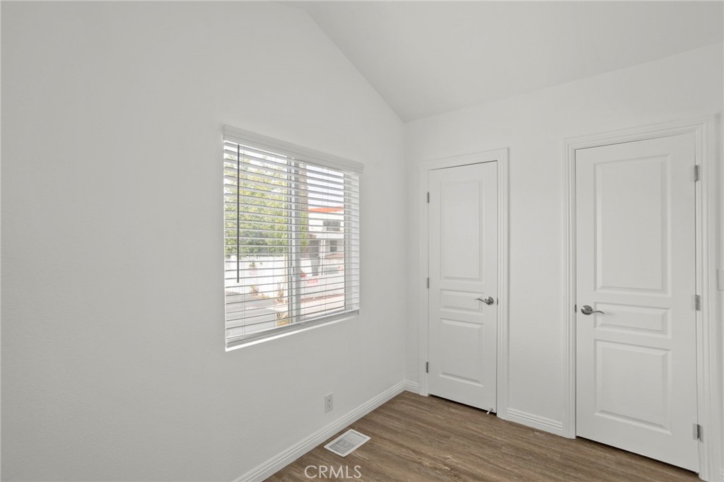 7650 Balboa Boulevard 43 Property Photo 19