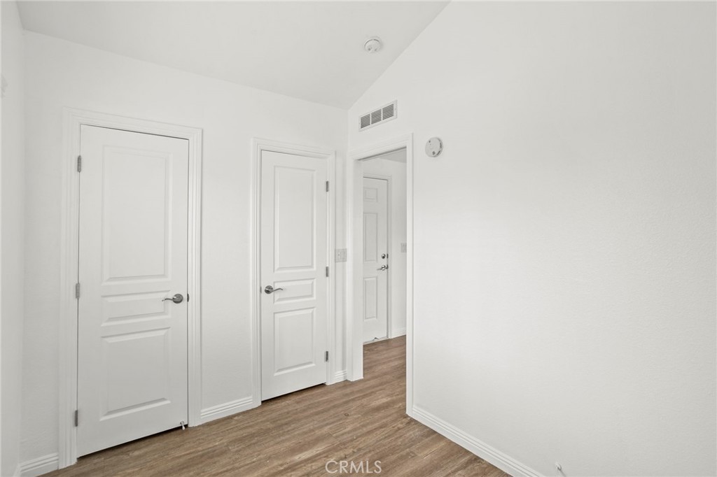 7650 Balboa Boulevard 43 Property Photo 20