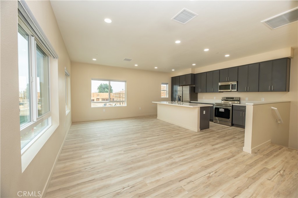 14408 Bing Ave Property Photo 17