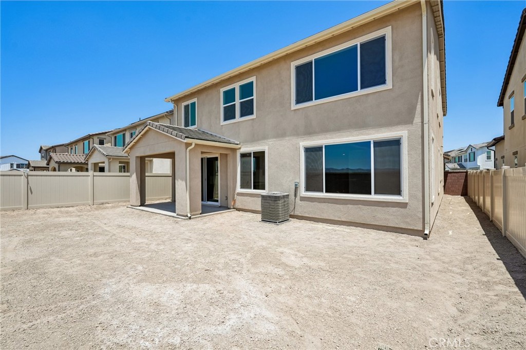 8553 Tamarack Street Property Photo 5