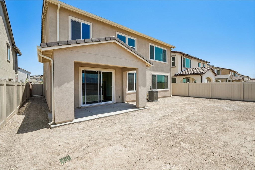 8553 Tamarack Street Property Photo 6