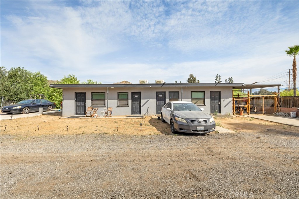 2981 S La Cadena Property Photo 7
