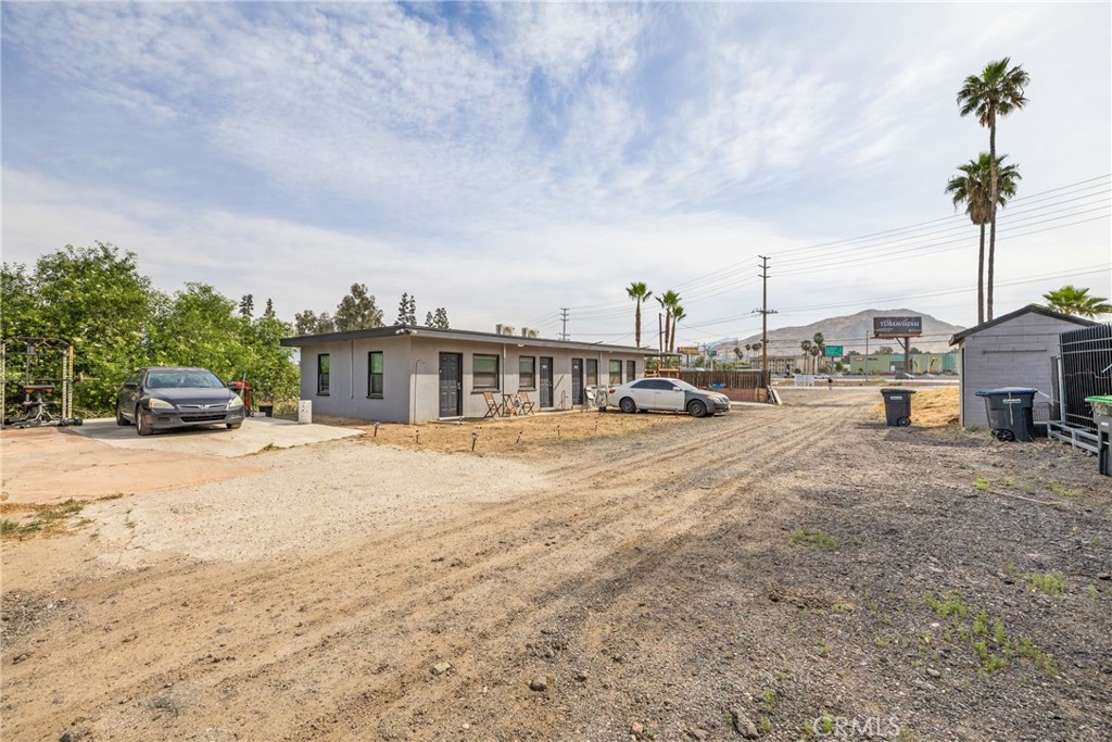 2981 S La Cadena Property Photo 8