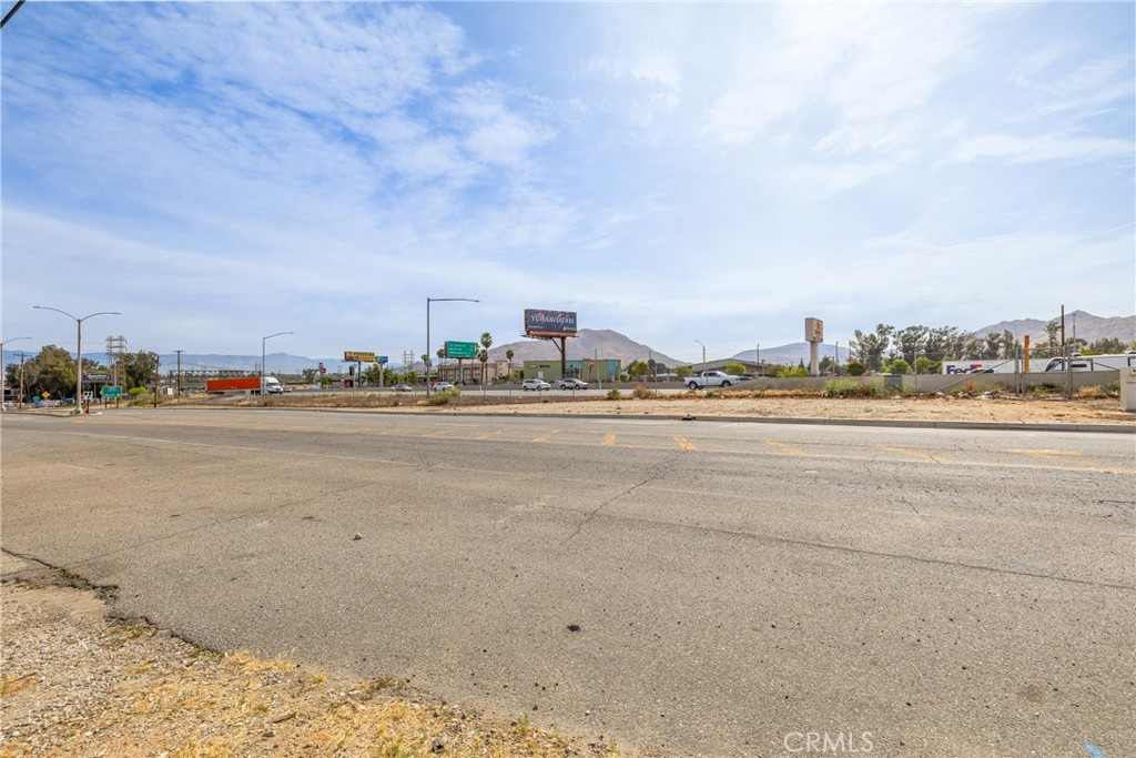 2981 S La Cadena Property Photo 12