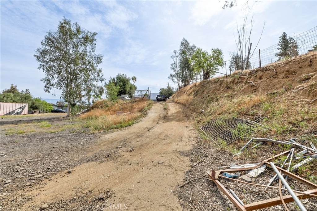 2981 S La Cadena Property Photo 22