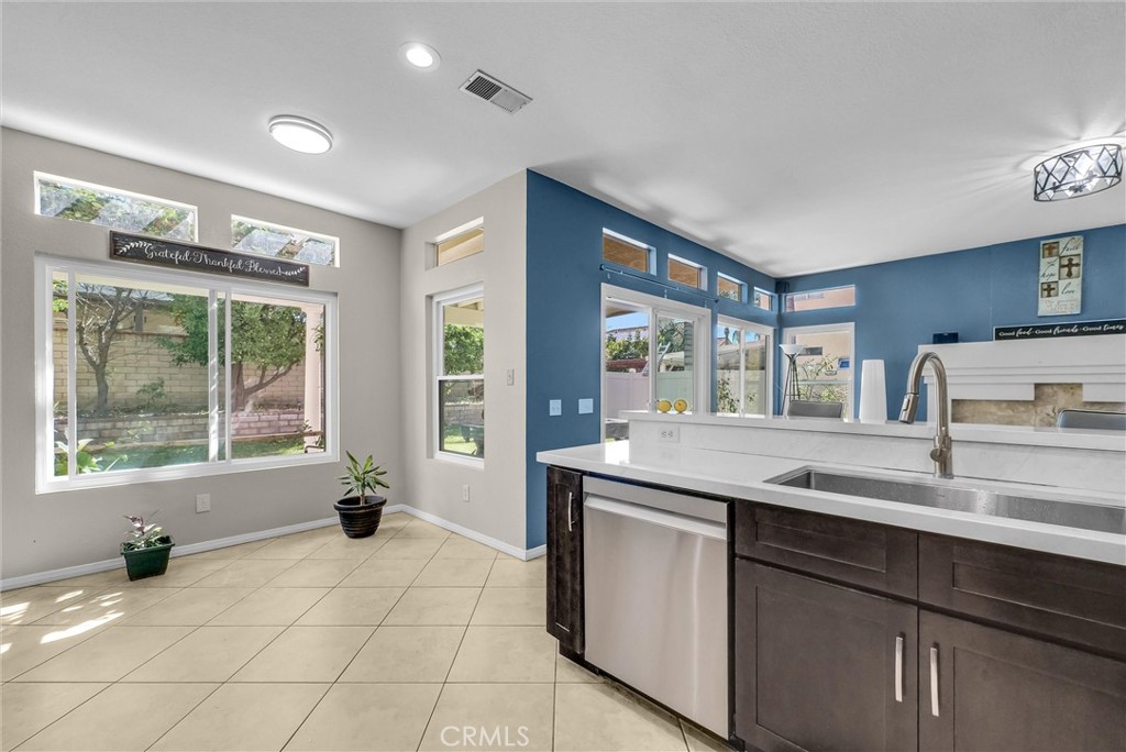 7437 Red Clover Way Property Photo 8