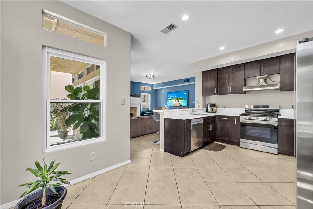 7437 Red Clover Way Property Photo 10