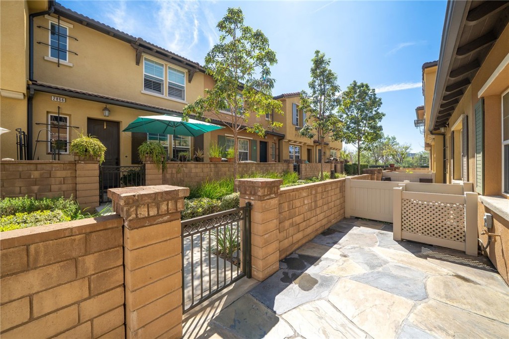 2846 E Via Fiano Property Photo 5