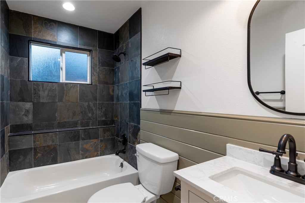 53045 Rockmere Drive Property Photo 18