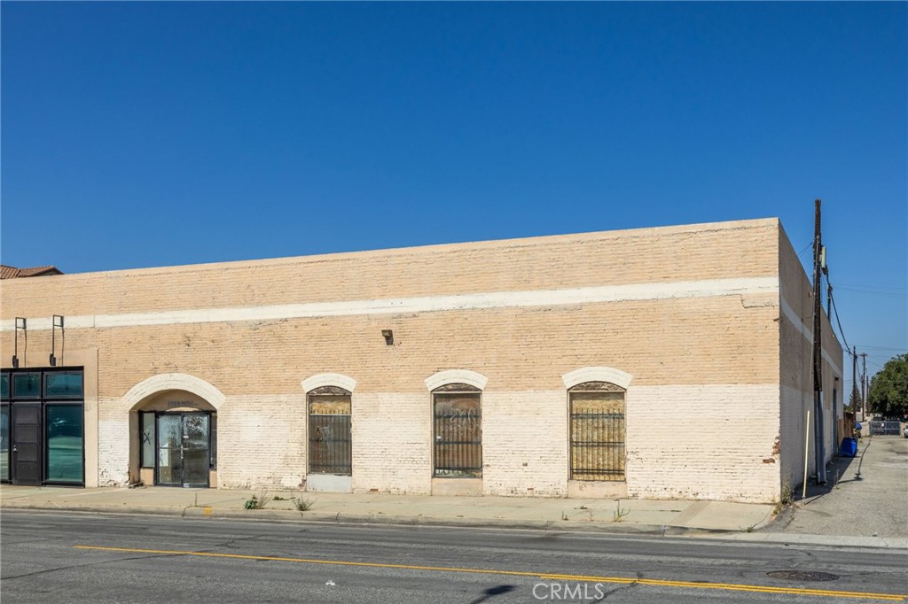 205 N Park Avenue Property Photo 2