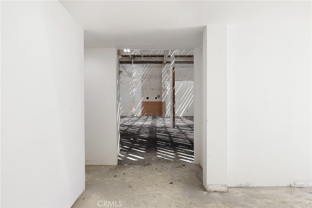 205 N Park Avenue Property Photo 13