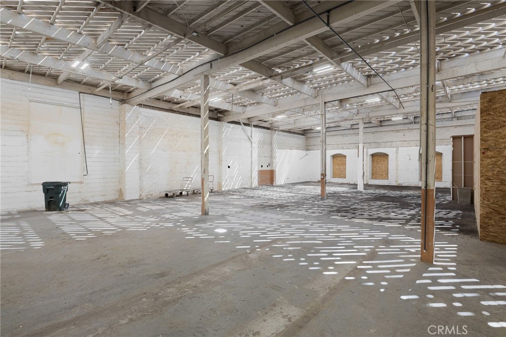 205 N Park Avenue Property Photo 18