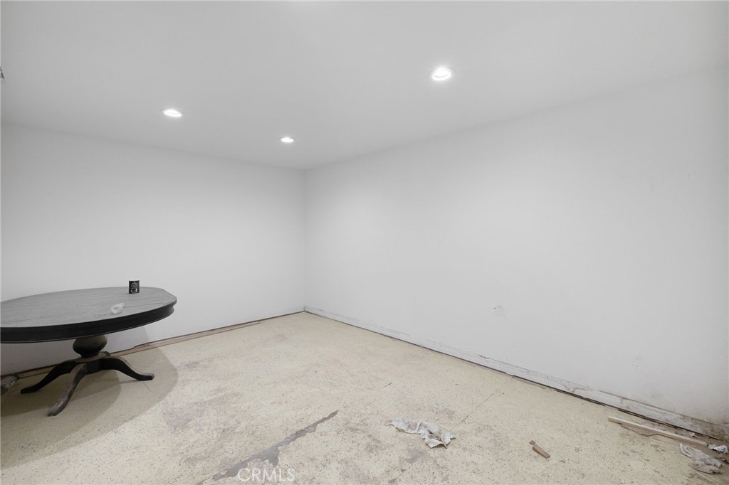 205 N Park Avenue Property Photo 30