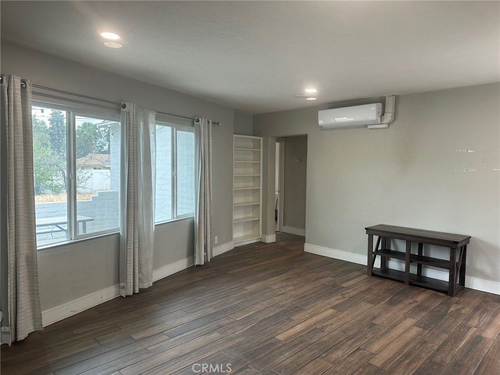 310 Santa Rita Place Property Photo 6