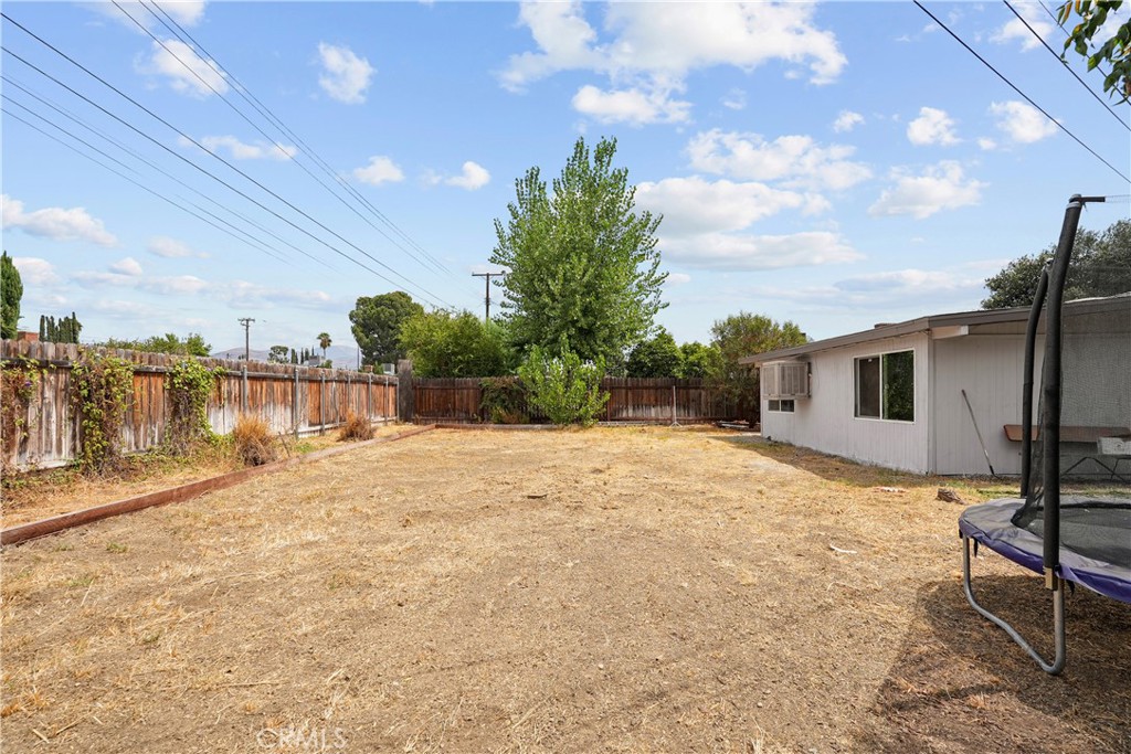 1415 Stillman Property Photo 42