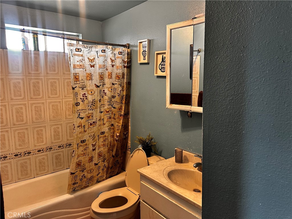 6317 Indio Avenue Property Photo 10