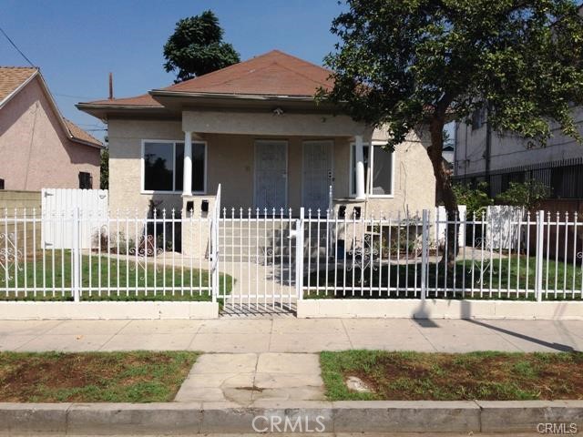 1519 W 29th Property Photo 2
