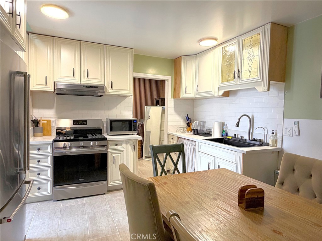 522 Westminster A Property Photo 11
